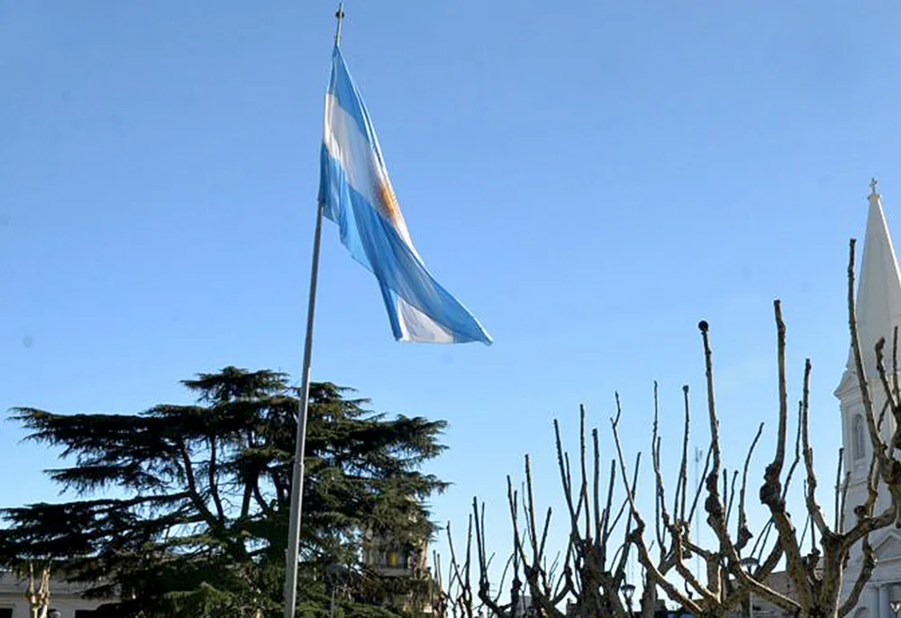 bandera-plaza
